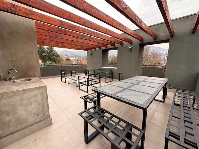 Dpto. en Venta, Con Jardín Privado (172814)