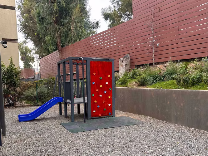 Dpto. en Venta, Con Jardín Privado (172814)