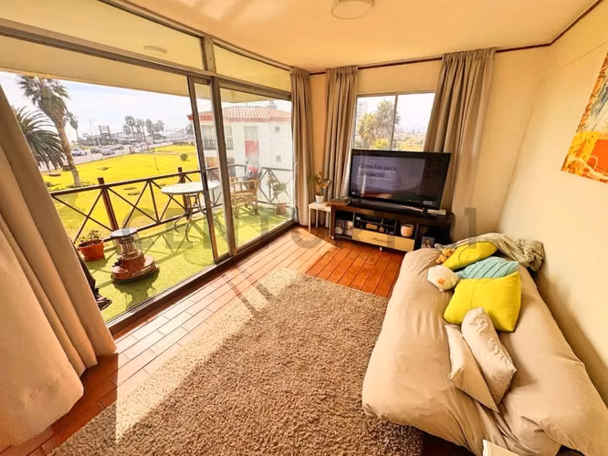 Se vende departamento frente al mar en La Serena - Imagen 4