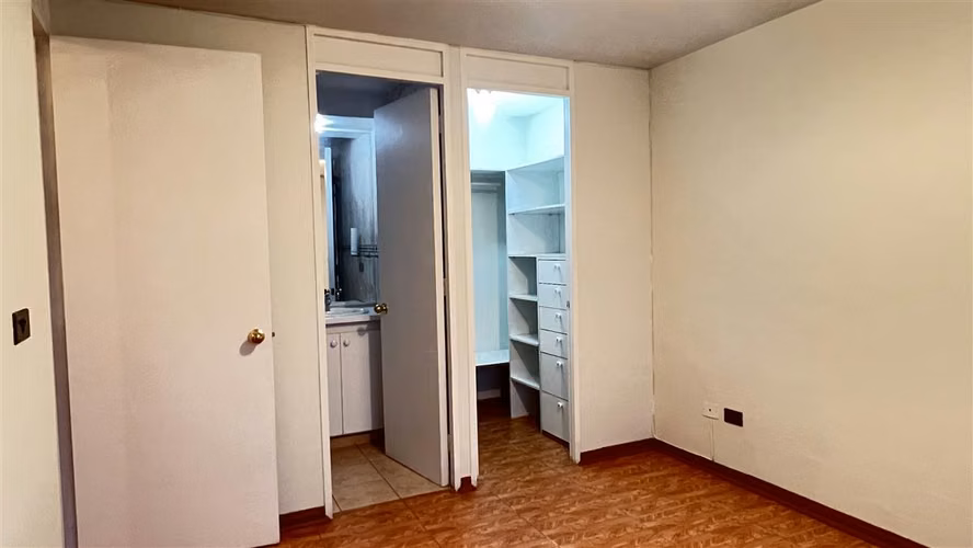 DEPARTAMENTO Almirante la Torre 240, Santiago. a Solo Minutos de Metro Linea 1