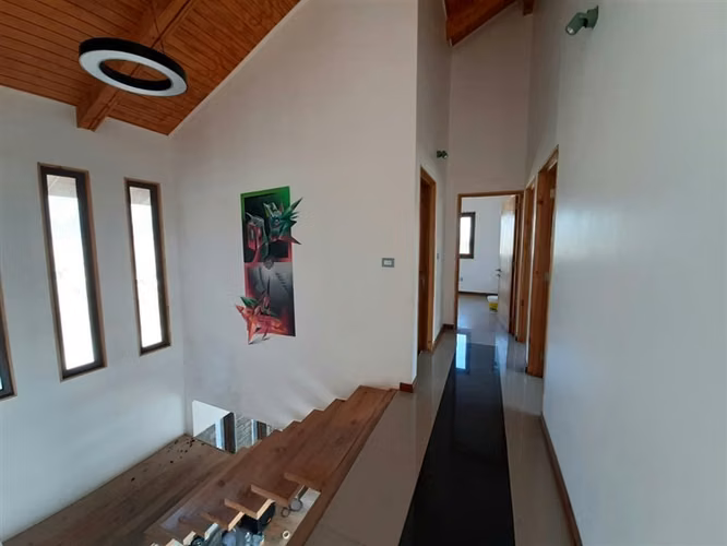 PARCELA Parcela en Condominio con fabulosa casa de 7 dorm, 6 baños, piscina, paneles solares, PIRQUE