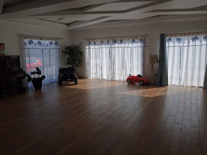 PARCELA Parcela en Condominio con fabulosa casa de 7 dorm, 6 baños, piscina, paneles solares, PIRQUE