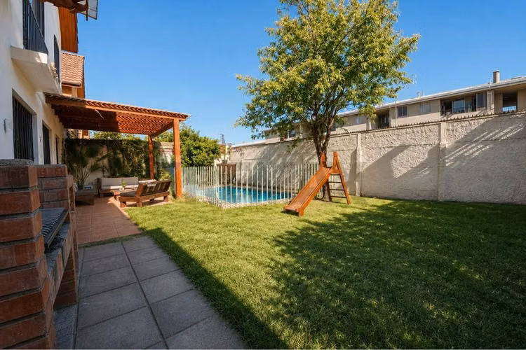 Casa en condominio en peñalolén