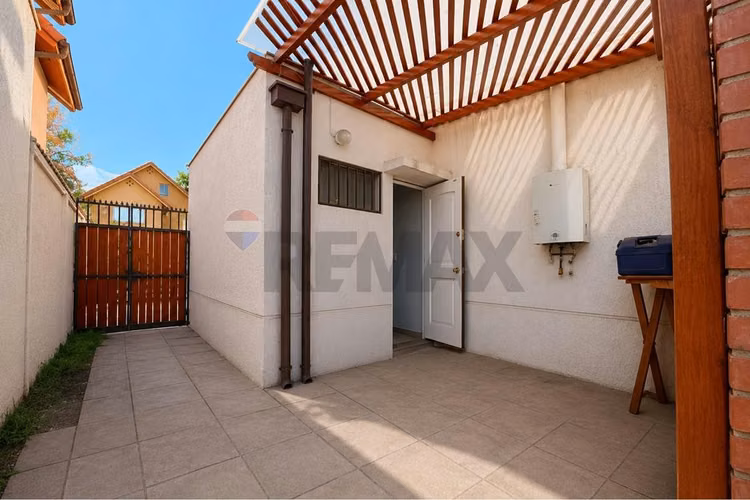Casa en condominio en peñalolén
