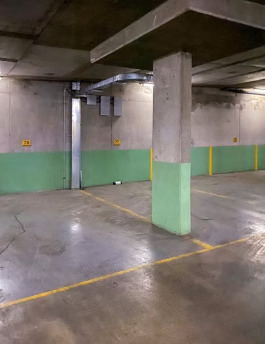 Estacionamiento CERCANO A METRO CRISTOBAL COLON