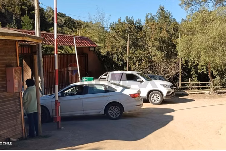Casa blanca venta de parcela melosilla