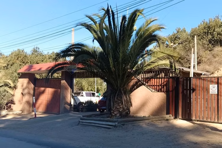 Casa blanca venta de parcela melosilla
