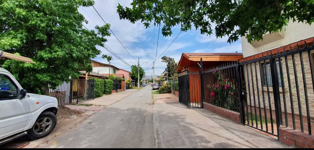 VENDE CASA BARRIO TRANQUILO C SATELITE MAIPU (172916)