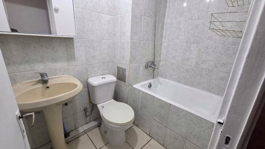 Cómodo Depto con Piso de Cerámica 2° Piso (172915)