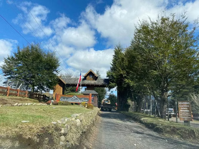 Parcela con estero en Condominio (172909)