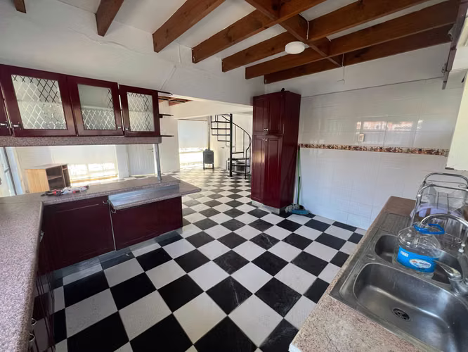 10 mins a pié de la Playa/6Dorm-4Bañ-Bodega (172906)