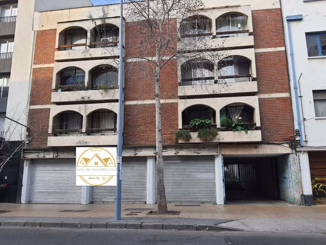 Local calle Ejercito 400m2 + 1 estac. (172888)
