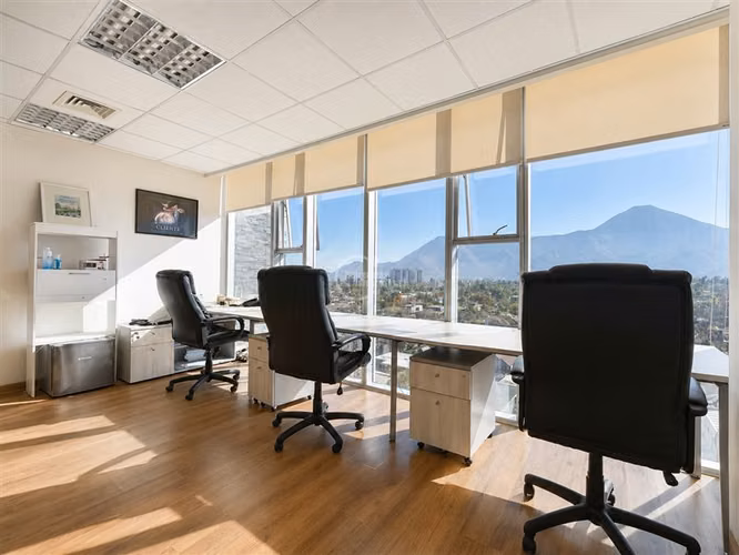Oficina en arriendo en Vitacura, Planta libre