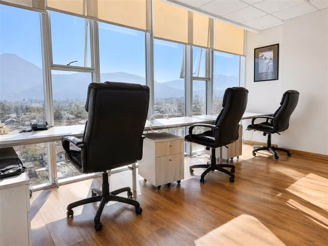 Oficina en arriendo en Vitacura, Planta libre