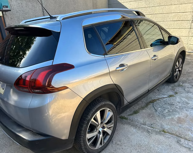 Peugeot año 2018, modelo ALLURE 2008 BLUE-HDI DIESEL 1.6