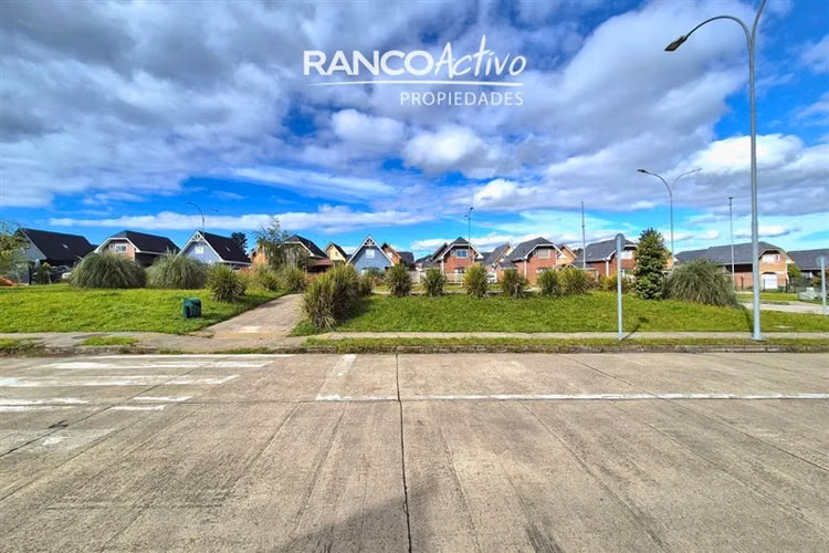 Comoda casa en venta, 3 dorm. sector colegios, Puerto Varas
