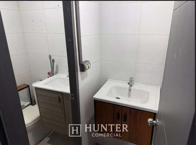 Local Comercial 120 m2 Carmen-Sta. Isabel, Santiago
