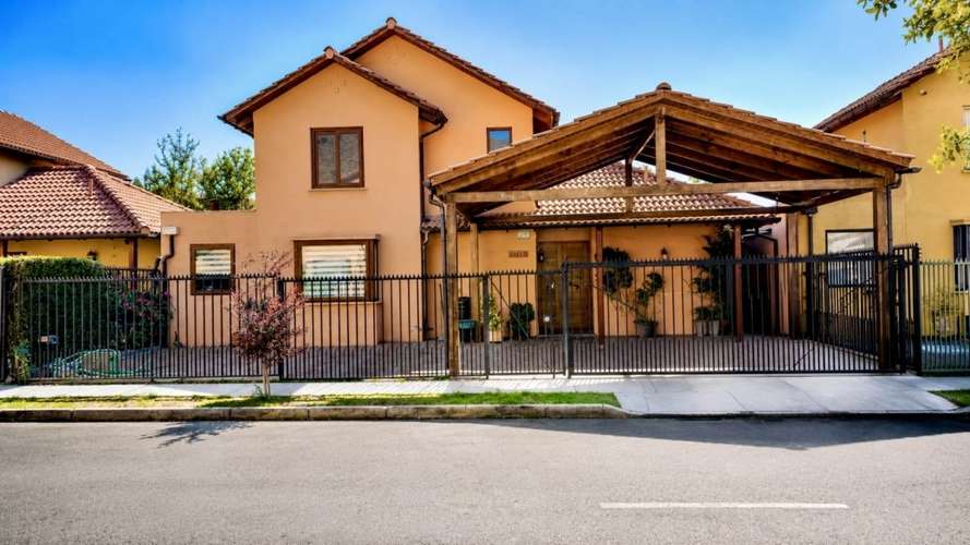 Espaciosa Casa en Pudahuel Ciudad de Los Valles! 3