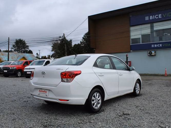 HYUNDAI Verna 1.4 CB 2021