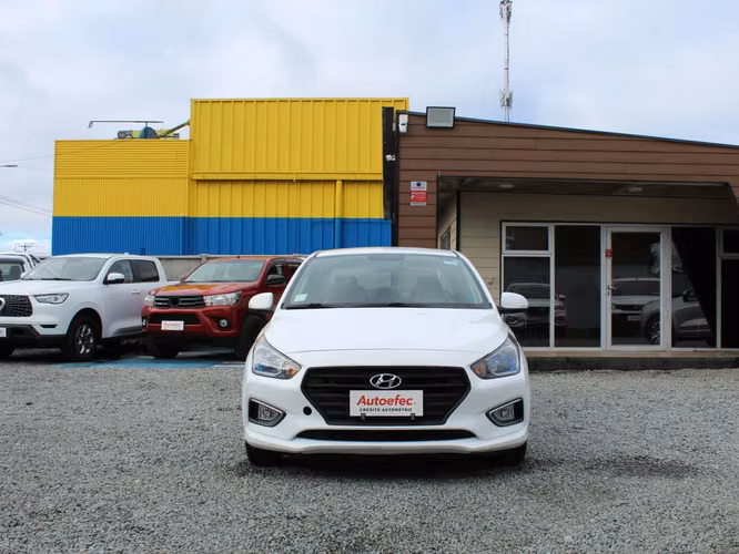 HYUNDAI Verna 1.4 CB 2021