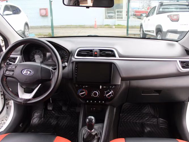 HYUNDAI Verna 1.4 CB 2021