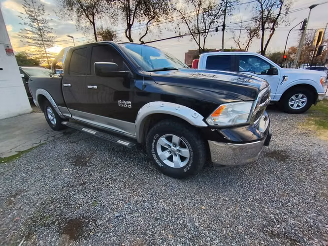 DODGE RAM 1500 SLT 4X4 3.6CC BICILOR, REALMENTE EXTRAORDINARIA