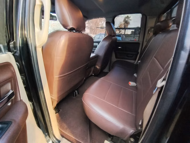 DODGE RAM 1500 SLT 4X4 3.6CC BICILOR, REALMENTE EXTRAORDINARIA