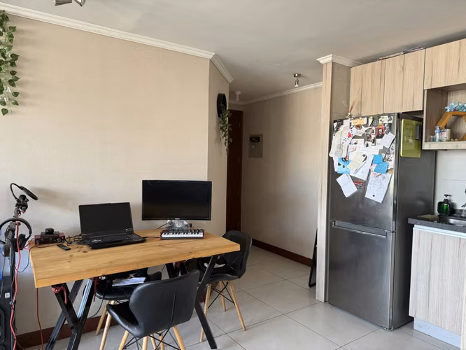Venta Departamento 50 mts, Metro Santa Ana