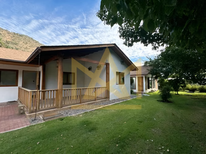 Hermosa Casa en Arriendo El Vaticano - Requínoa