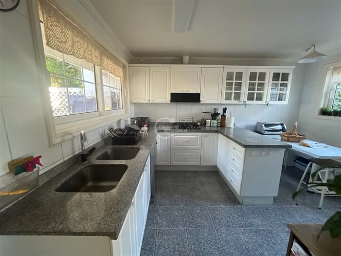 Casa en venta de 5 dorm. en Santo Domingo
