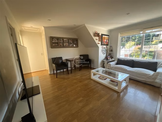 Casa en venta de 5 dorm. en Santo Domingo