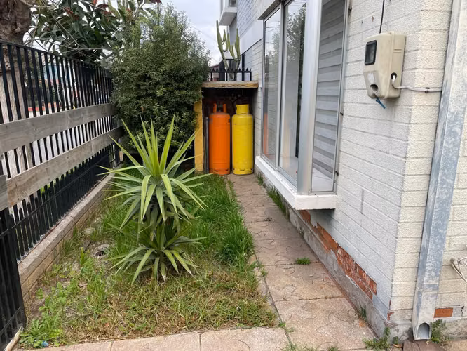 VENDE CASA 3 DORM. 2 BAÑOS LOMAS DE MIRASUR SAN BERNARDO