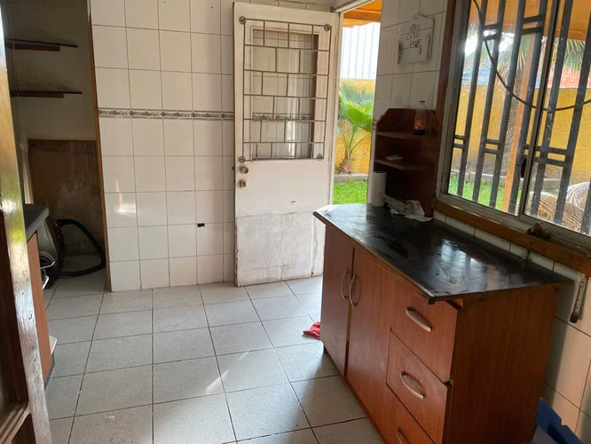 VENDE CASA 3 DORM. 2 BAÑOS LOMAS DE MIRASUR SAN BERNARDO