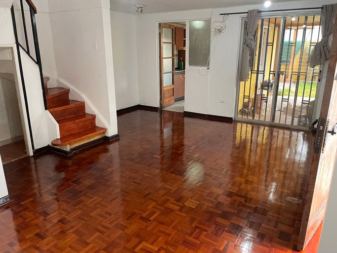 VENDE CASA 3 DORM. 2 BAÑOS LOMAS DE MIRASUR SAN BERNARDO