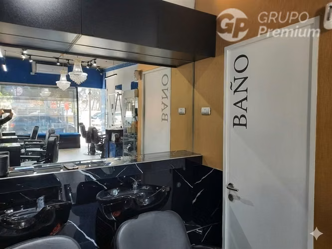 OPORTUNIDAD DERECHO LLAVES BARBERÍA PELUQUERÍA STRIP CENTER