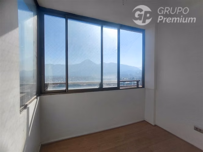 Amplio Depto. 3D 2B Av. Las Condes Vista despejada y Est.