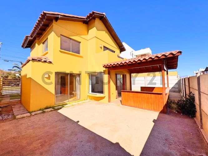 Se arrienda casa en Gabriela Mistral, La Serena