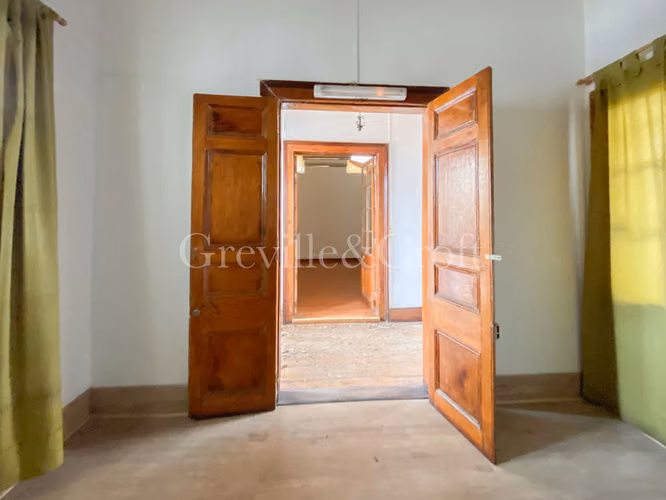 Casona centrica para fines comerciales (173092)