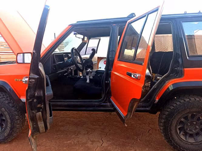 Jeep Cherokee XJ Laredo 4.0 Automático 1989