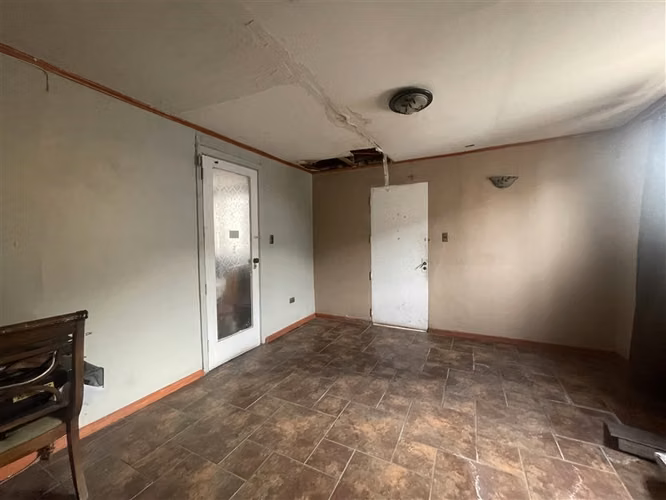 Casa de Destino Mixto con Galpón y 3 Viviendas Inversión - Imagen 13