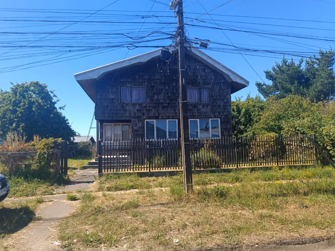 VENDO PROPIEDAD CON CASA EN LLANQUIHUE