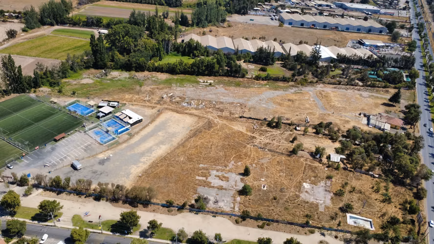 TERRENO INDUSTRIAN DE 2,7 HECTAREAS EN CAMINO A MELIPILLA