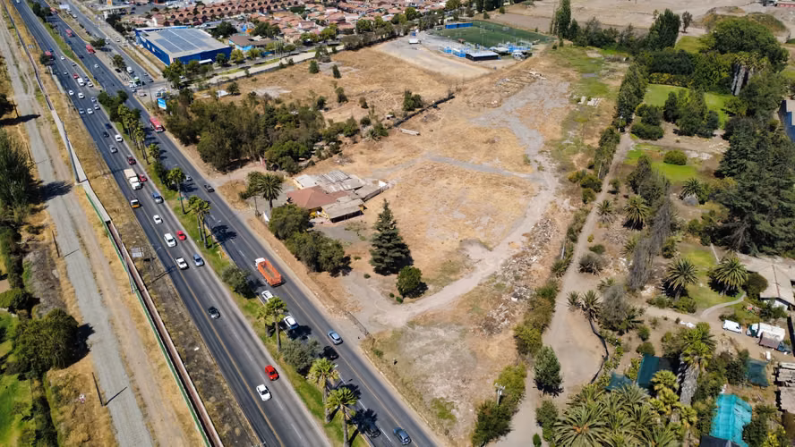 TERRENO INDUSTRIAN DE 2,7 HECTAREAS EN CAMINO A MELIPILLA