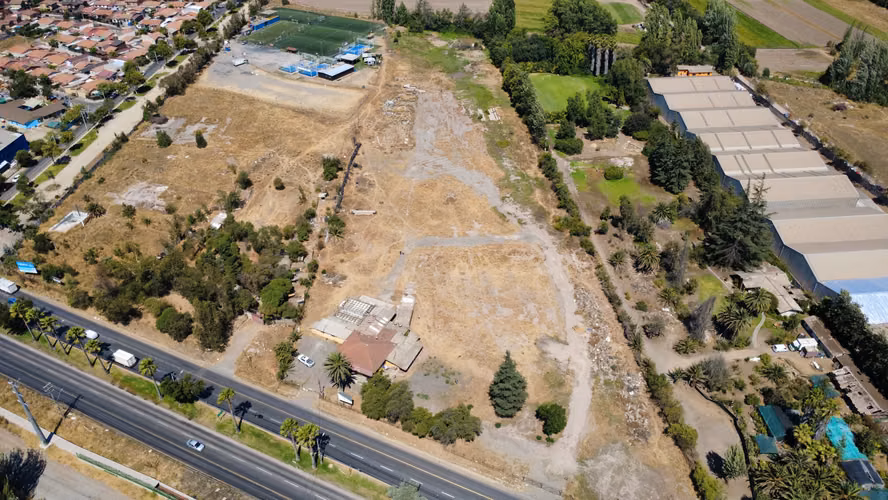 TERRENO INDUSTRIAN DE 2,7 HECTAREAS EN CAMINO A MELIPILLA