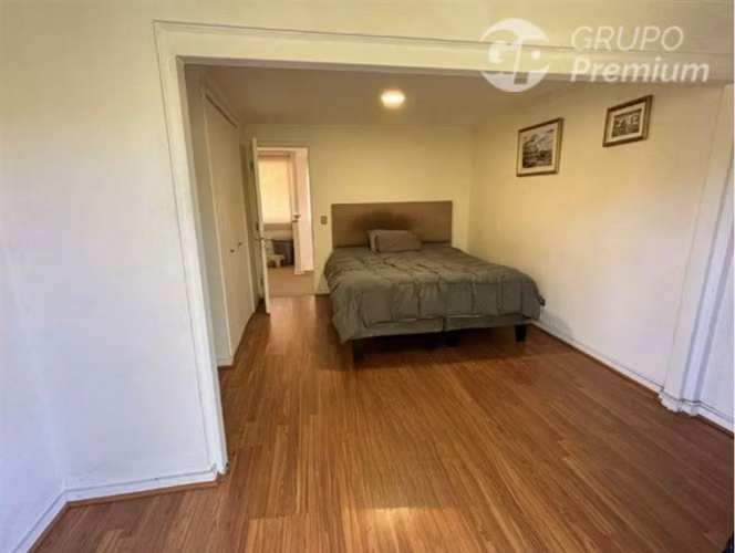 HERMOSA CASA EN VENTA, 5D+4B+6ESTAC., SANTA ELENA, COLINA