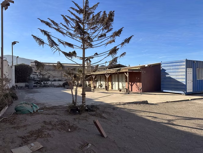 Arriendo Industrial  terreno 5000 m2 - Oficinas y Galpón