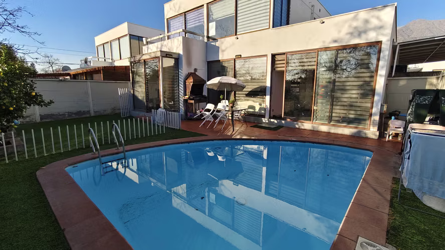 Casa Condominio 5 Dormitorios Peñalolén