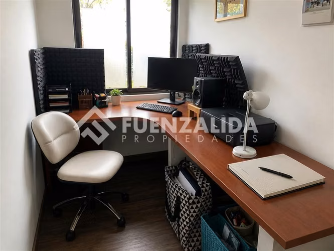 Casa en venta de 6 dorm. en Peñalolén