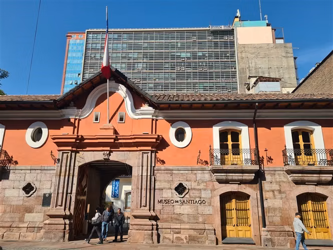 Oficina Arriendo Santiago Plaza de Armas 93m2 2P 2SR 2B K