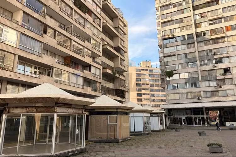 Arrienda pub en providencia: ubicación estratégica
